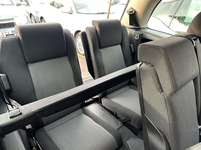 2005 Vauxhall Zafira 16v Life MPV 5dr Petrol Manual (180 g/km