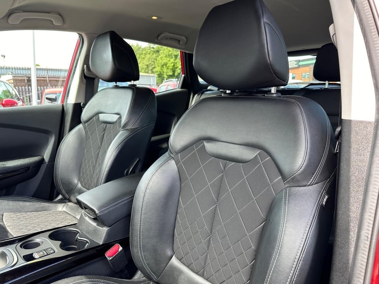 2020 Renault Kadjar 1.5 Blue dCi Iconic EDC Euro 6 (s/s) 5dr HATCHBACK Diesel Automatic