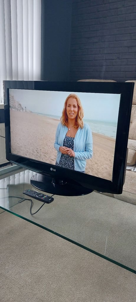 32 inch LG Freeview Tv