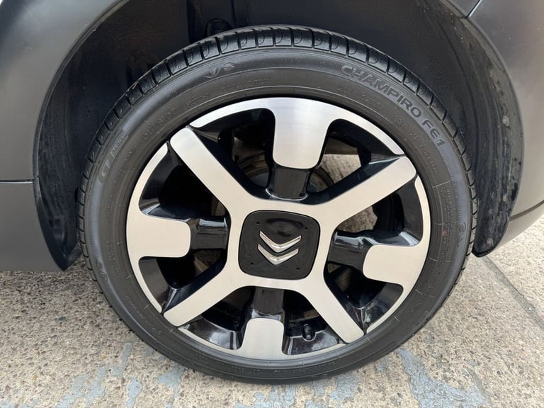 2018 Citroen C3 1.2 PureTech ELLE Hatchback 5dr Petrol Manual Euro 6 (82 ps) Hatchback Petrol Manual