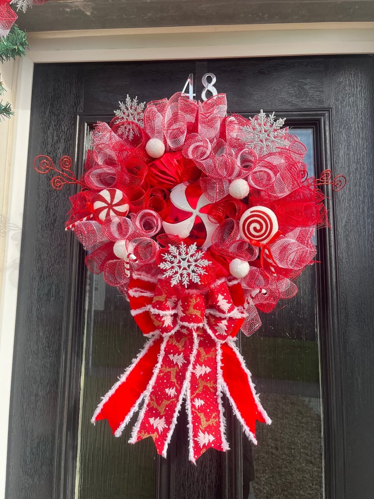 Candy cane wreath 