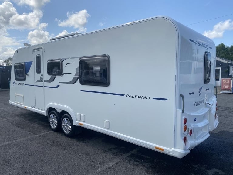 2017 BAILEY PEGASUS PALERMO 5 BERTH FAMILY CARAVAN