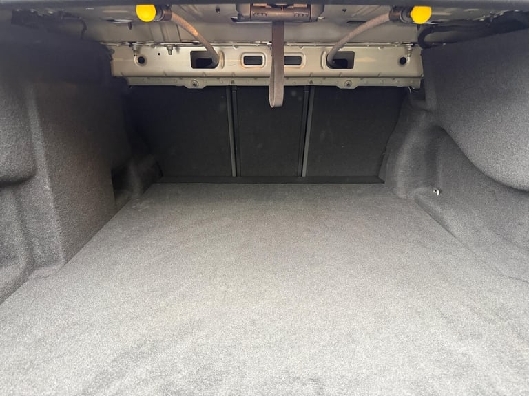 2023 Jaguar XF 2.0 P250i R-Dynamic HSE Black Saloon 4dr Petrol Auto Euro 6 (s/s) (250 ps) Petrol ...