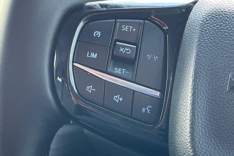 2025 Ford Transit Custom 320 Limited AUTO L2 LWB PHEV Double Cab In Van Petrol FWD 2.5 232ps, HEA...