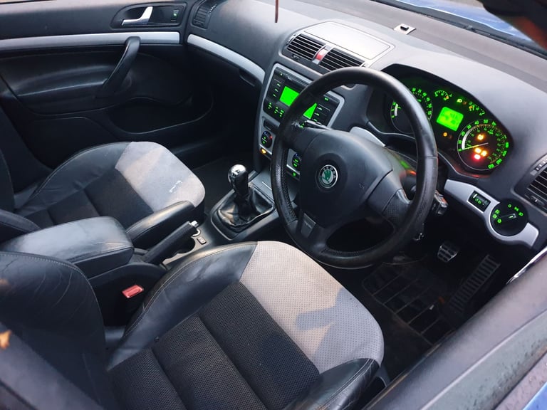Skoda OCTAVIA VRS 2.0 TFSI Hatchback, 2007, Manual, 1984 (cc), 5 doors