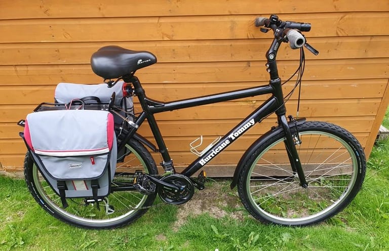 MOUNTAIN BIKE