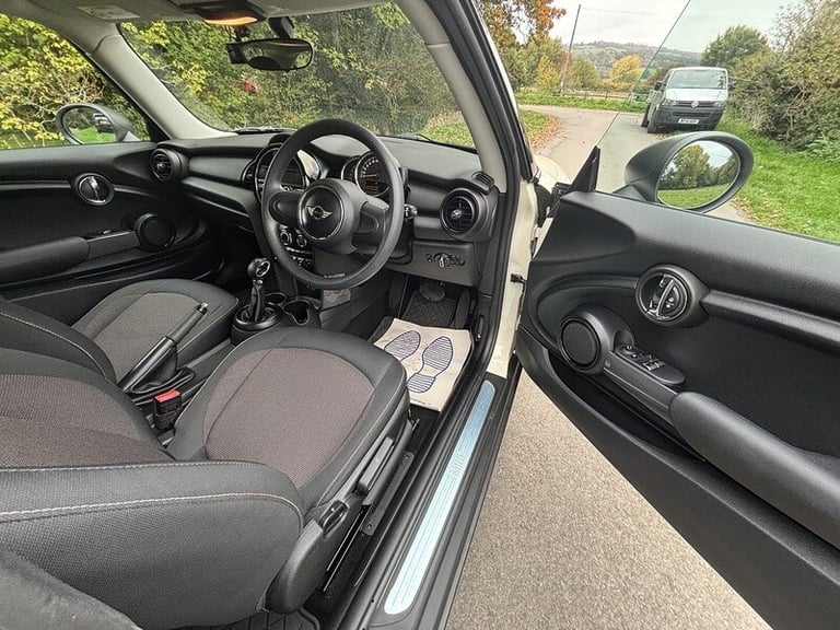  MINI One One Hatchback Petrol Automatic