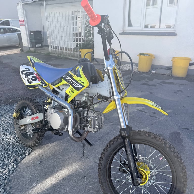 Yx140cc pitbike 