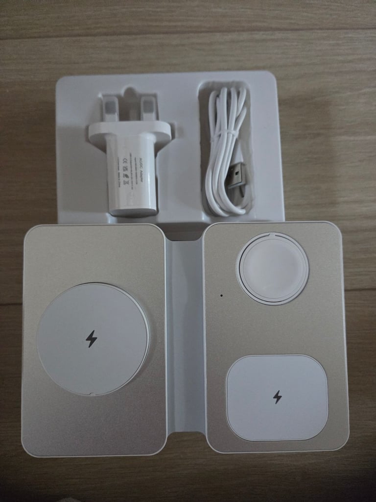 image for 3 in 1 Foldable Magnetic Wireless Charger