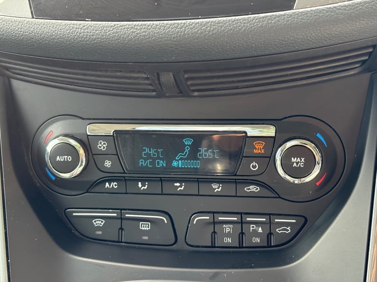 Ford, C-MAX, MPV, 2015, Manual, 1560 (cc), 5 doors