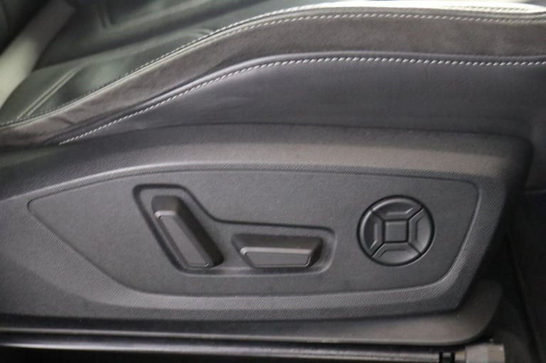 2020 Audi Q3 1.5 TFSI CoD 35 Edition 1 5dr (APPLE CAR PLAY) Petrol Manual