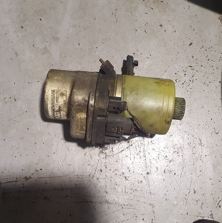 VW Polo Power Steering Pump 2005
