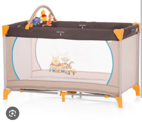 Hauck winnie the hot sale pooh travel cot