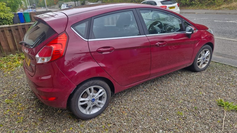 ford fiesta zetec 1.0t eco boost 2015 9 month mot 