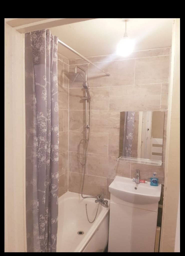 Single Room for Rent at Mancheste Road, E14