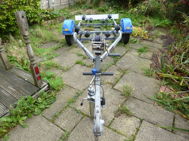 SNIPE JETSKI ROLLER TRAILER,BOAT/RIB/DINGHY/SEADOO/WAVERUNNER/PWC./JET SKI.