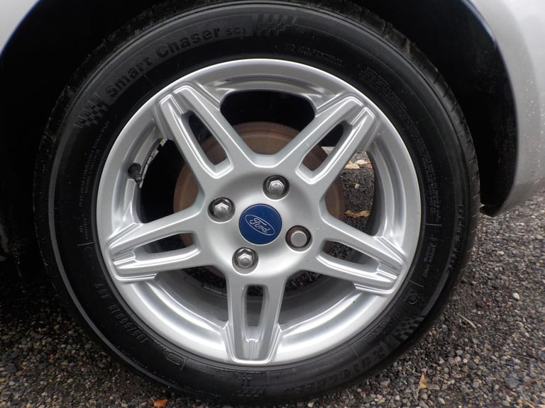 2013 Ford Fiesta 1.25 82 Zetec 3dr HATCHBACK PETROL Manual