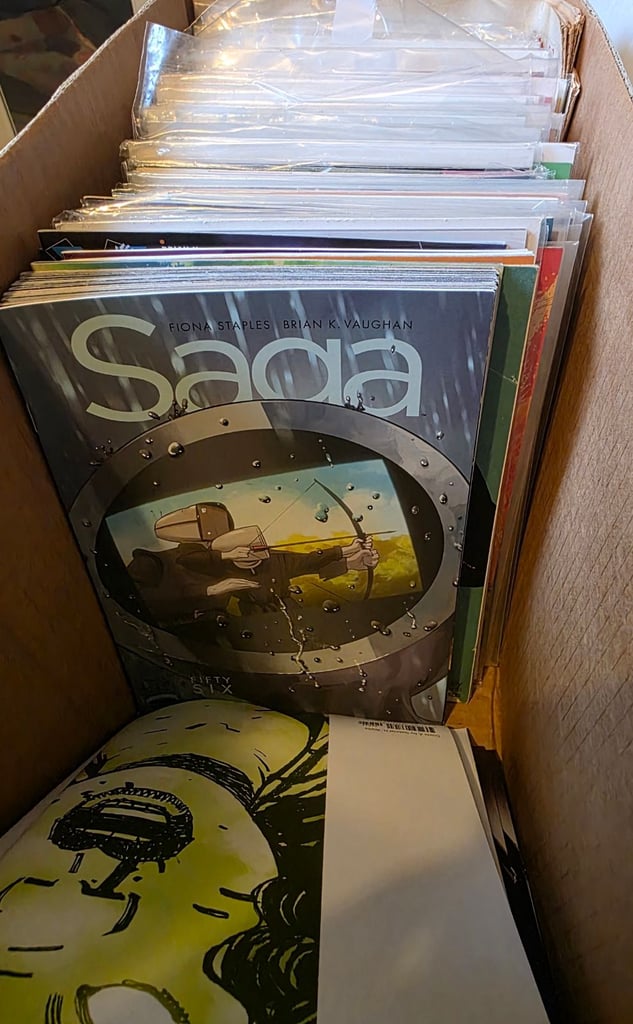 Comic Book Bundle - 140+ issues - Marvel, DC, Image, Indies, 2000AD - Long Box