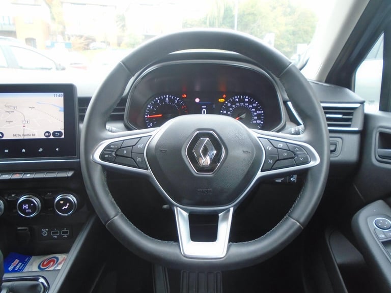 2022 Renault Clio 1.0 TCe Iconic Euro 6 (s/s) 5dr HATCHBACK Petrol Manual