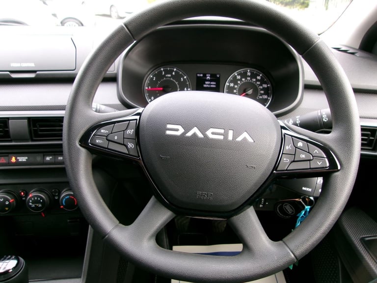 2023 Dacia Sandero 1.0 TCe Essential Euro 6 (s/s) 5dr HATCHBACK Petrol Manual