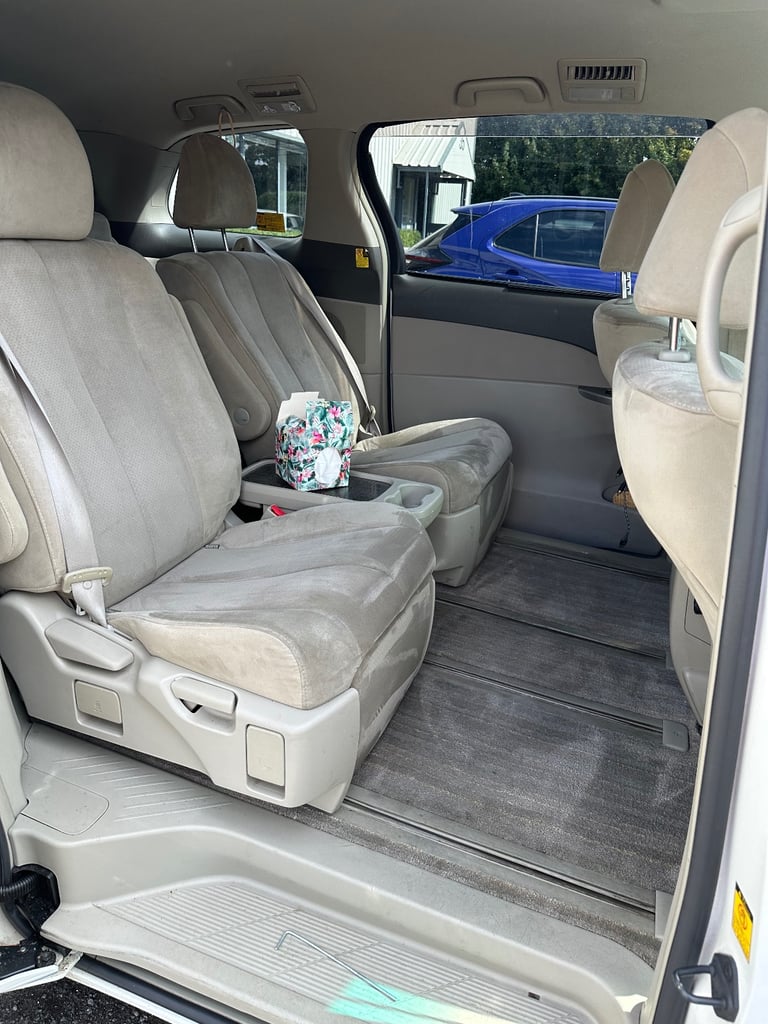 Toyota, 2010, 2360 (cc)