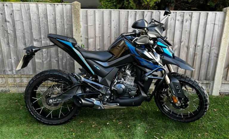image for 2024 ZONTES ZT 125-U1 GENUINE 1500 MILES FROM NEW! LOVELY LEARNER LEGAL BIKE! 
