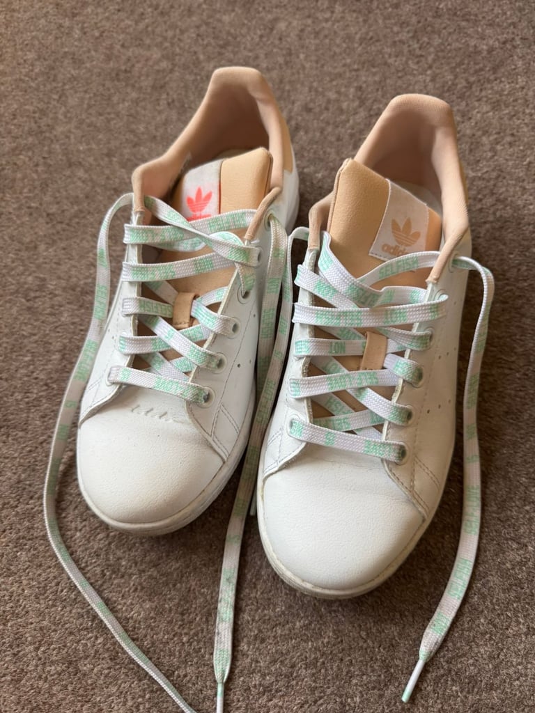 Adidas Stan Smith Woman's Trainers, size 4.5