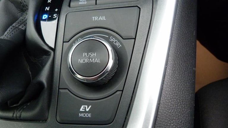 2022 Toyota RAV4 2.5 VVT-i Hybrid Design 5dr CVT ESTATE PETROL/ELECTRIC Automatic