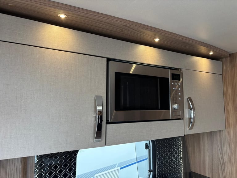 20 SWIFT CHALLENGER 835 X, SPECIAL EDITION CELESTE, AWD MOVER, ALDE, TALL FRIDGE