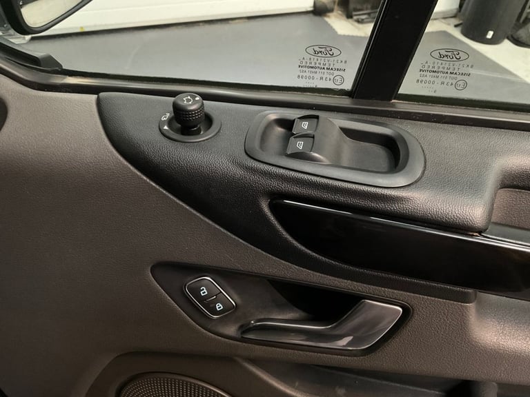 2020 Ford Transit Custom 2.0 280 EcoBlue Limited Panel Van 5dr Diesel Manual L1 H1 Euro 6 (s/s) (...