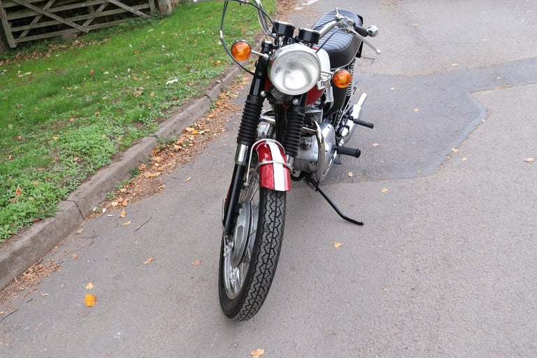 Triumph T100R Daytona 1972 in absolutely superb condition. 1 UK owner!