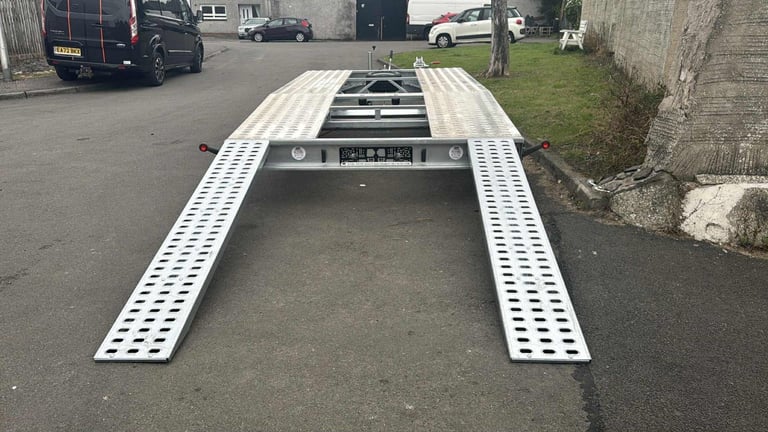 BRAND NEW 4M x 2,1M TWIN AXLE JUPITER CAR TRANSPORTER BEAVERTAIL 2700KG