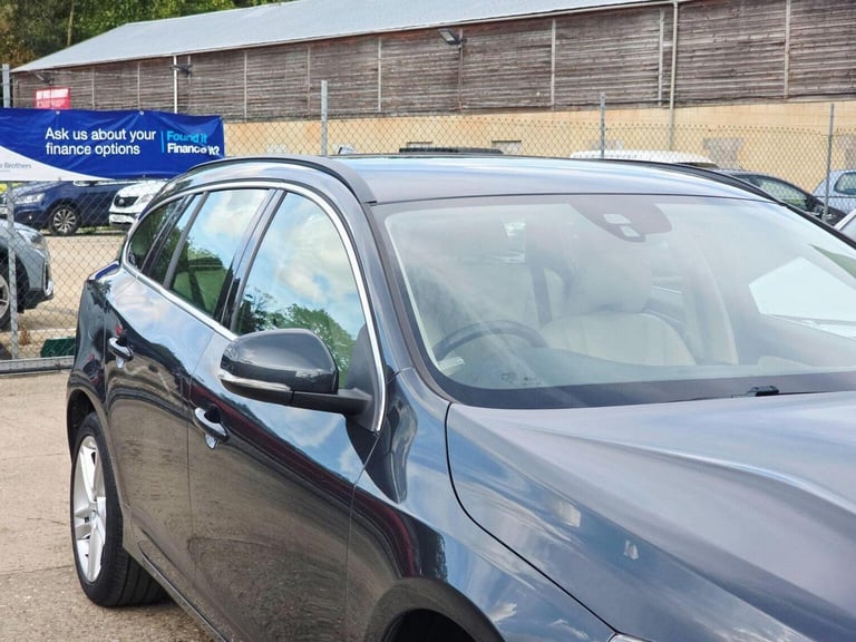 VOLVO V60 2.0 D2 SE Nav Euro 6 (s/s) 5dr 2017