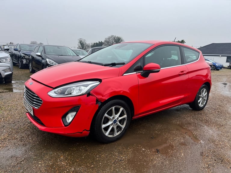 2017 FORD FIESTA ZETEC RED EURO 6 ULEZ COMPLIANT SALVAGE DAMAGED REPAIR CAT S 