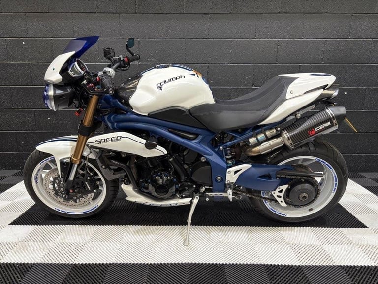 2014 64 TRIUMPH SPEED TRIPLE 1050 ABS FINANCE SPECIALISTS APPLY NOW