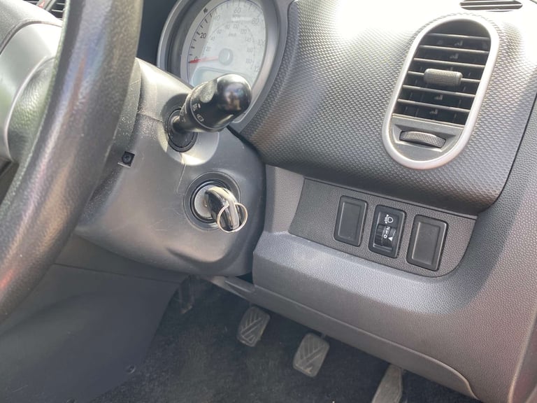 2009 Suzuki Splash 1.0 Splash GLS 5dr Hatchback Petrol Manual - Image 27