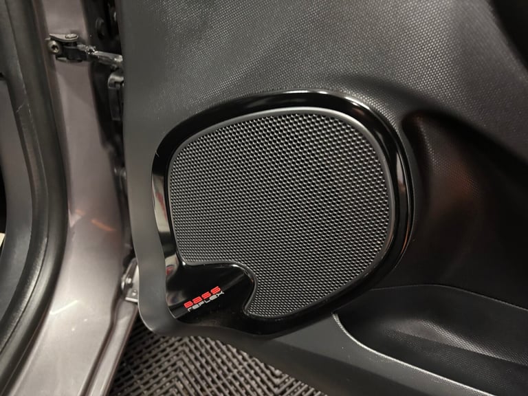 2015 Renault Clio 1.2 16V Dynamique Nav 5dr HATCHBACK Petrol Manual