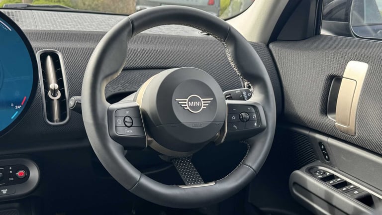 2024 MINI Countryman 150kW E Classic 66kWh 5dr Auto Hatchback Electric Automatic