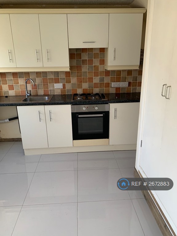 2 bedroom house in Ingleton Road, Derbyshire, S41 (2 bed) (#2672883)