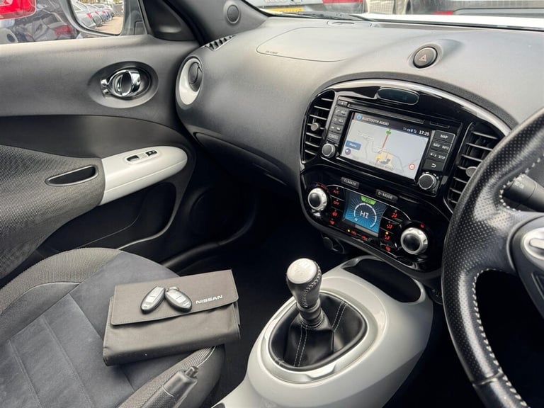 2016 Nissan Juke 1.2 DIG-T N-Connecta Euro 6 (s/s) 5dr SUV Petrol Manual