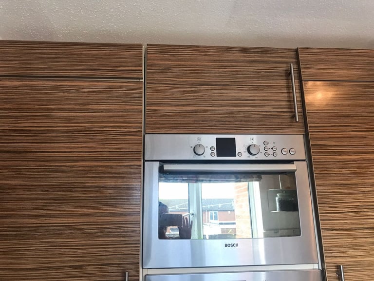 FREE Used Fitted Kitchen – Modern Style –