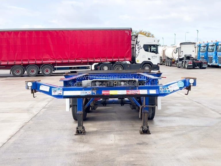DENNISON SLIDING SKELETAL TRAILER 