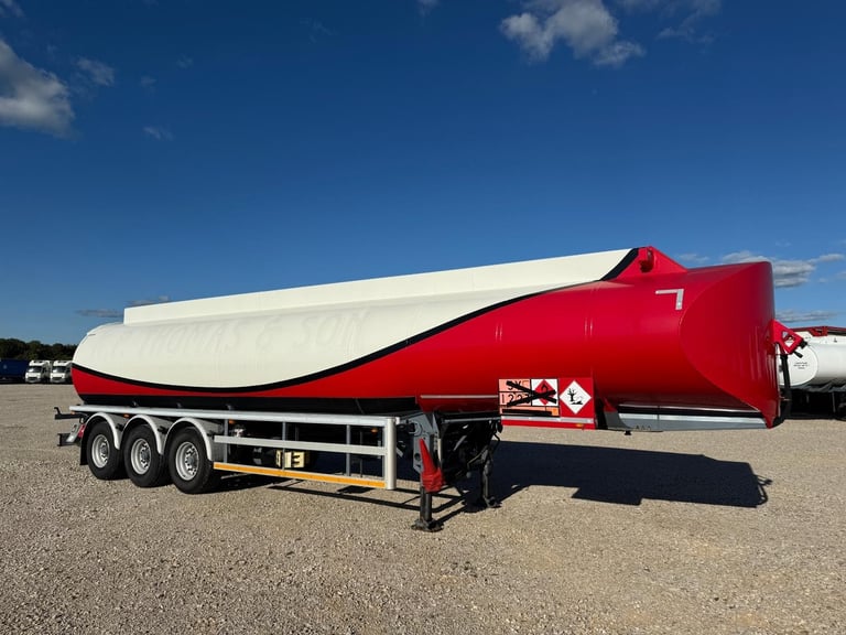 2014 LAKELAND 42,800 LITRE FUEL TANKER TRAILER 