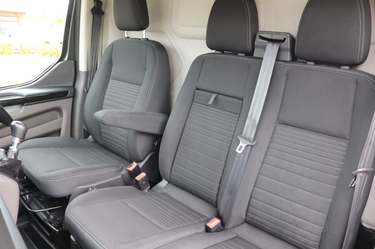 2023 Ford Transit Custom 2.0 300 EcoBlue Limited Panel Van 5dr Diesel Manual L1 H1 Euro 6 (s/s) (...