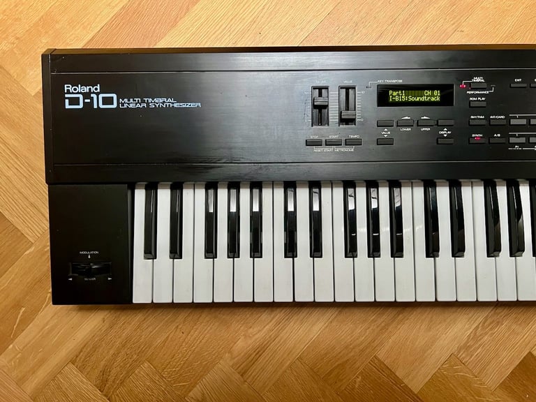 Roland D-10 LA Synthesis 80's Synthesizer