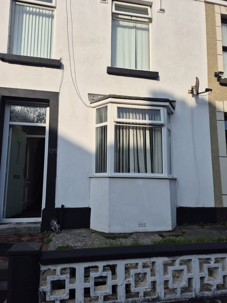 4 Bedroom House for Rent in Port Tennant