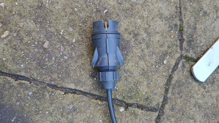 Thule Towball Mounted Bike Carrier