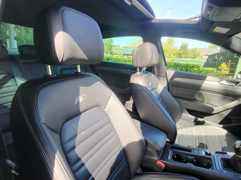 2016 Volkswagen Passat 2.0 TDI BlueMotion Tech R-Line Saloon 4dr Diesel Manual