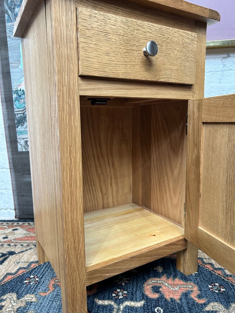 Dunelm Bedise Table in Oak 