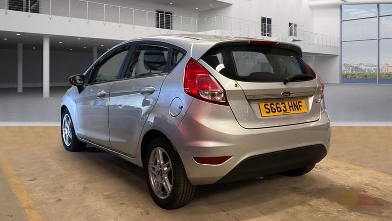 2013 Ford Fiesta 1.2 ZETEC 5d 81 BHP Hatchback Petrol Manual